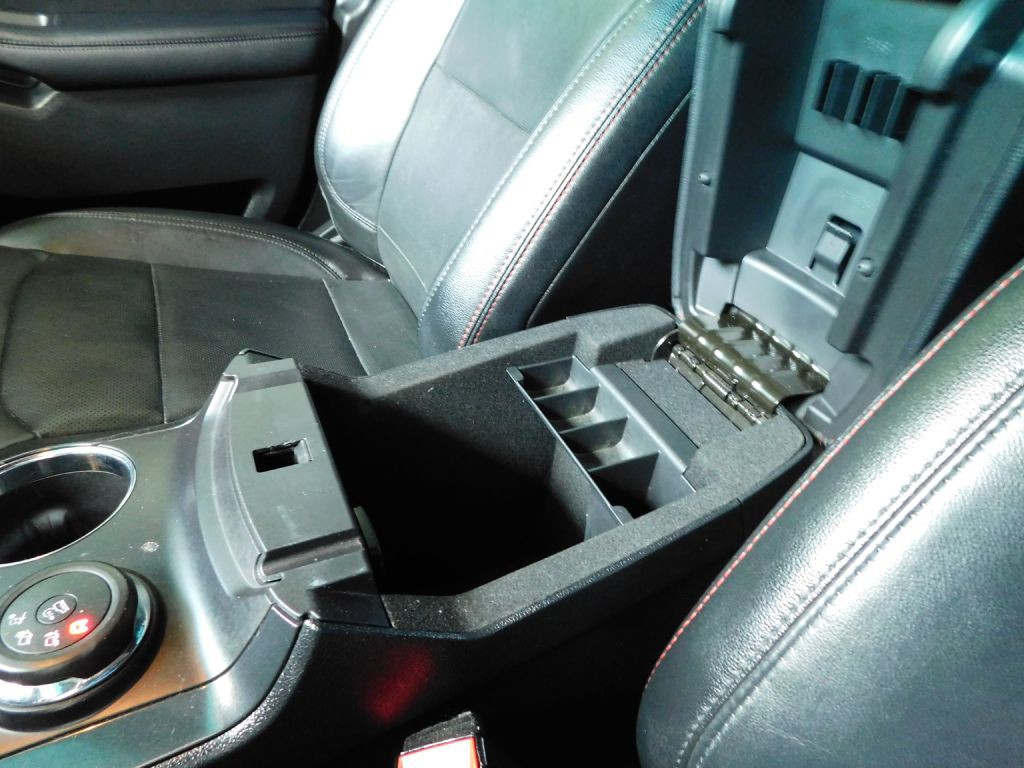 2016 Ford Explorer Image 18