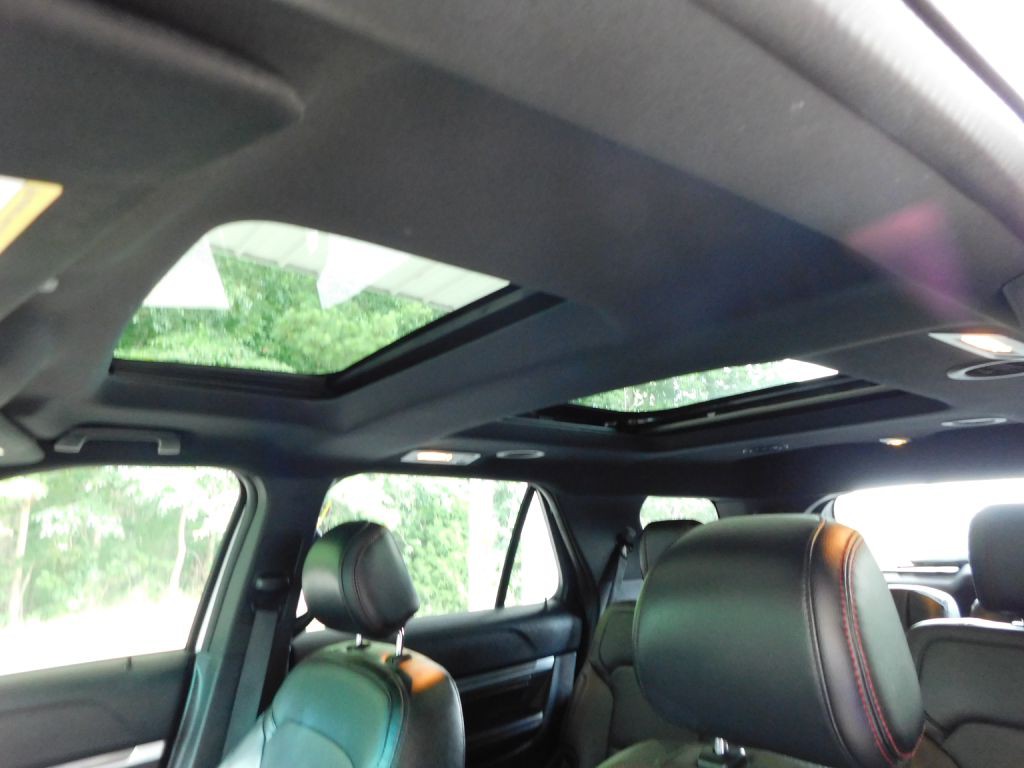 2016 Ford Explorer Image 22
