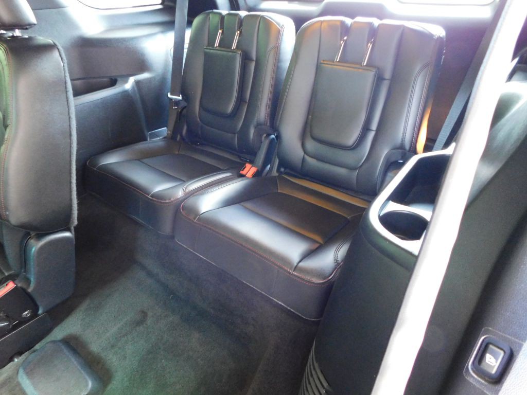 2016 Ford Explorer Image 26