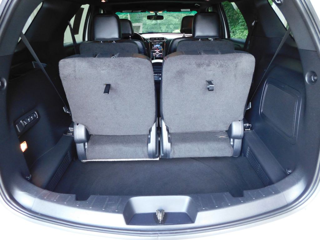 2016 Ford Explorer Image 27