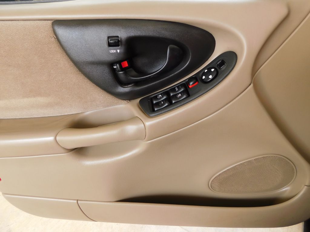 2002 Chevrolet Malibu Image 17