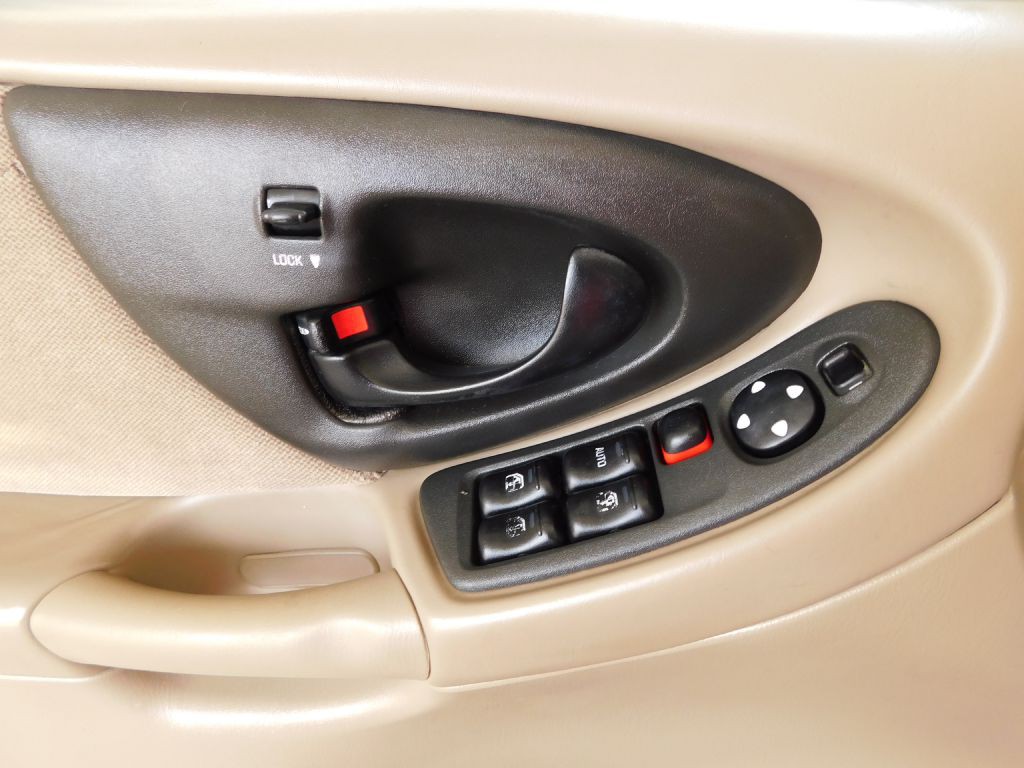 2002 Chevrolet Malibu Image 18