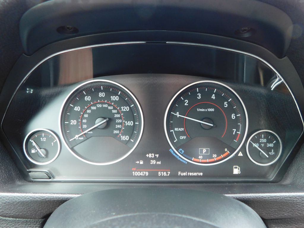 2017 BMW 3 Series Image 11