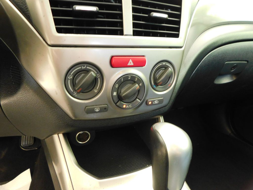 2010 Subaru Impreza Image 13