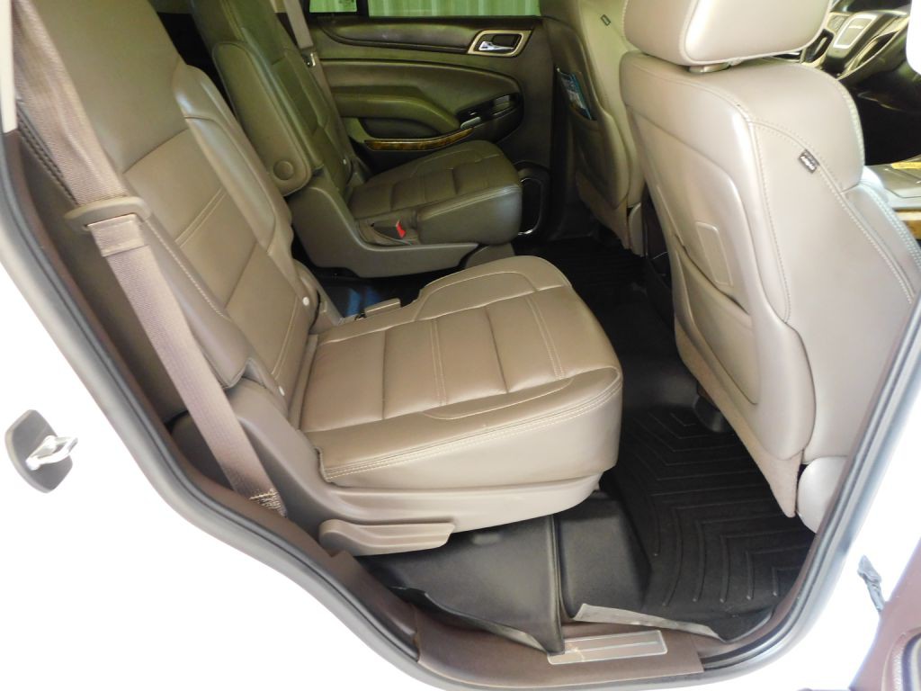 2016 GMC Yukon Image 32