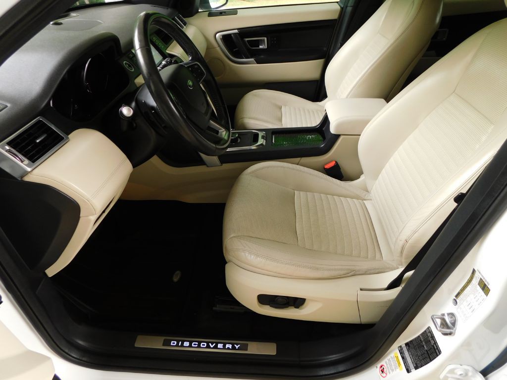 2017 Land Rover Discovery Sport Image 7