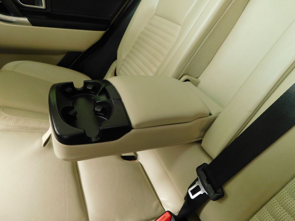 2017 Land Rover Discovery Sport Image 27