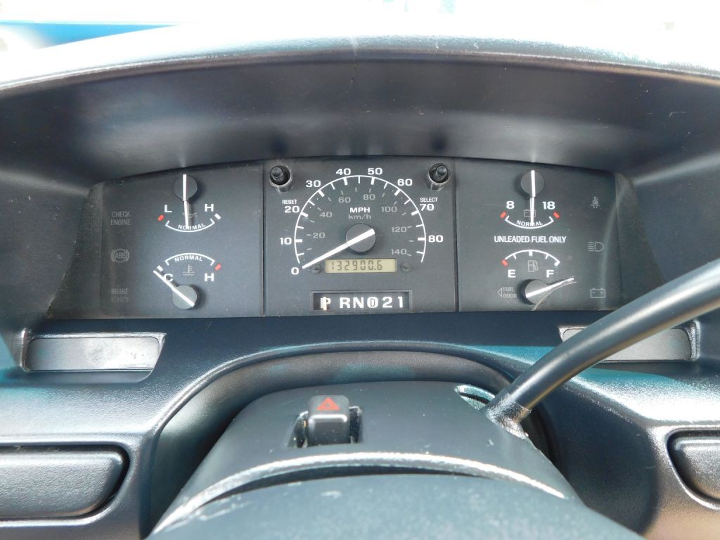 1996 Ford F-250 Image 9