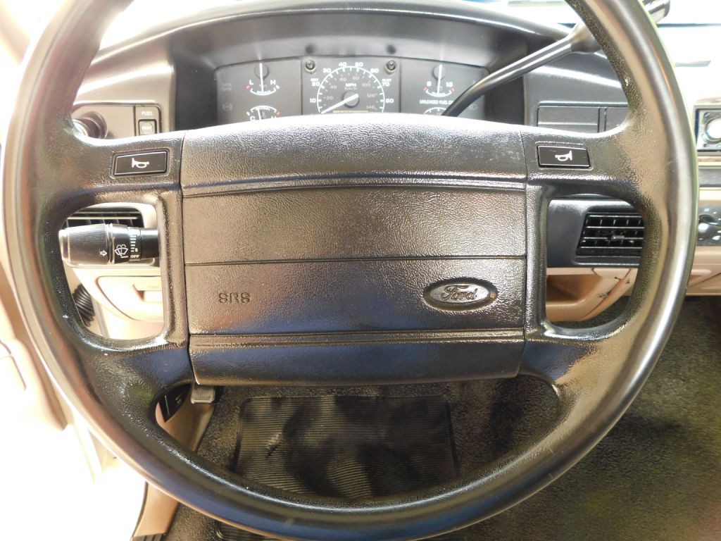 1996 Ford F-250 Image 10