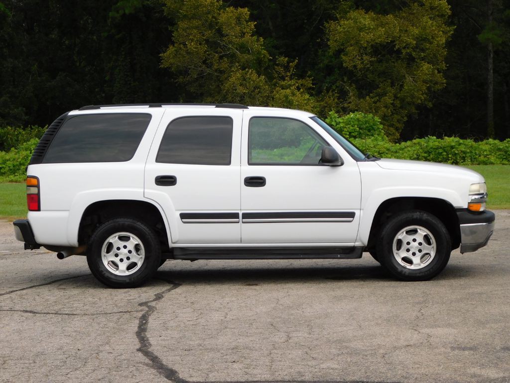 2005 Chevrolet Tahoe Image 3