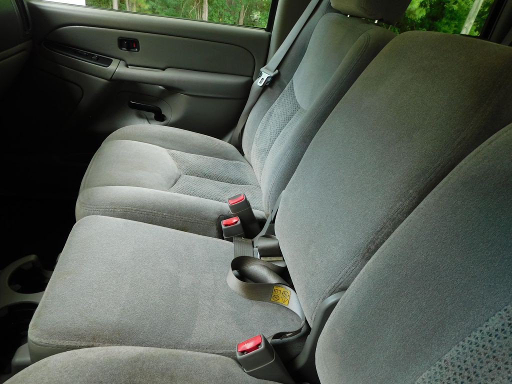 2005 Chevrolet Tahoe Image 17