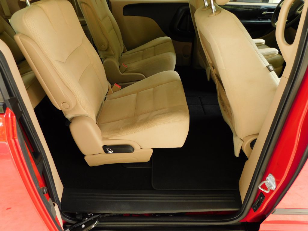 2014 Dodge Grand Caravan Image 24