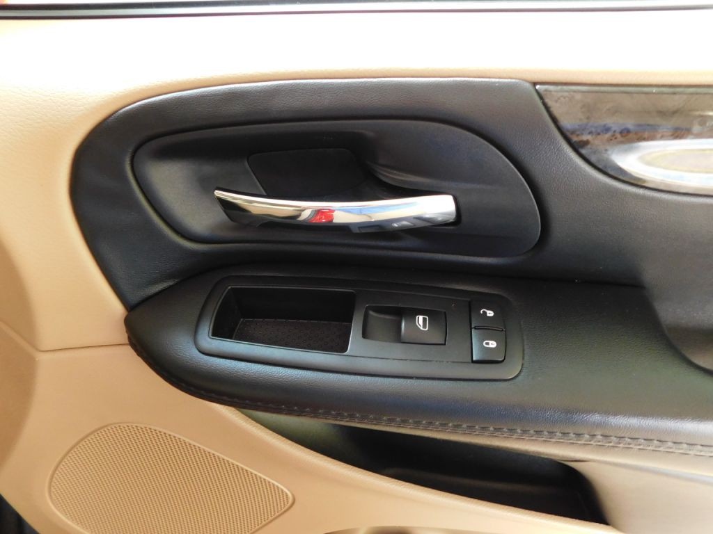 2014 Dodge Grand Caravan Image 28