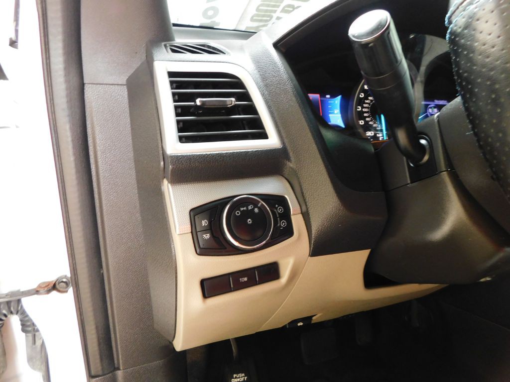 2013 Ford Explorer Image 12