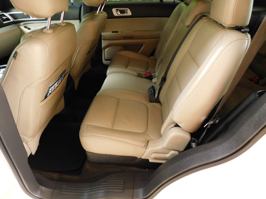 2013 Ford Explorer Image 24