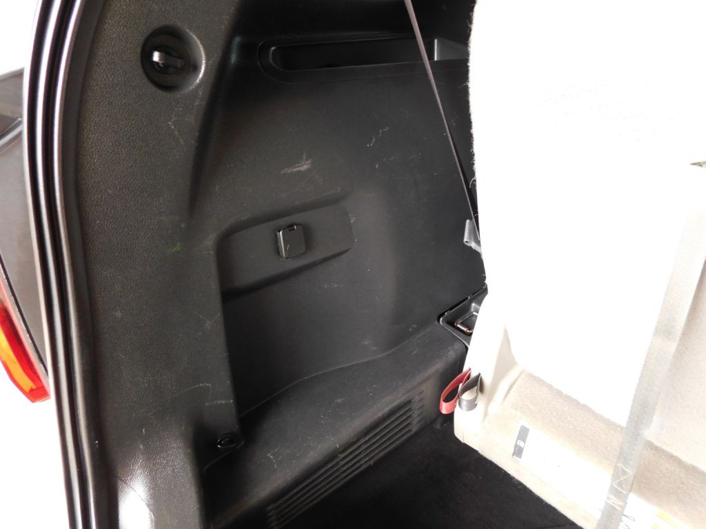 2013 Ford Explorer Image 28