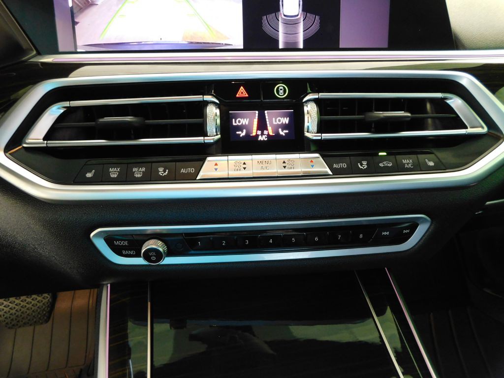 2019 BMW X5 Image 16