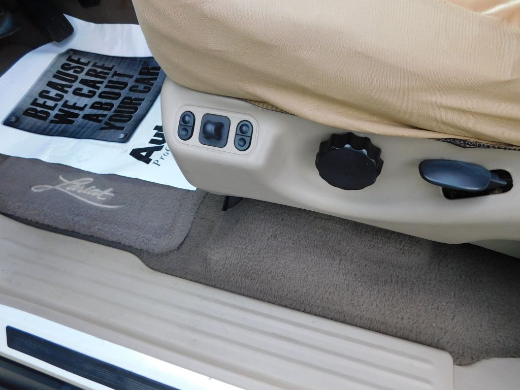 2001 Ford F-150 Image 10