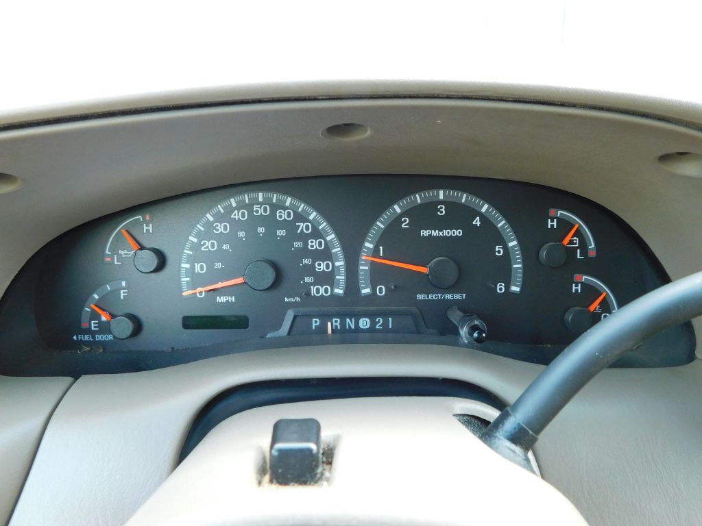 2001 Ford F-150 Image 11