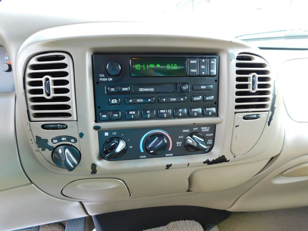 2001 Ford F-150 Image 14