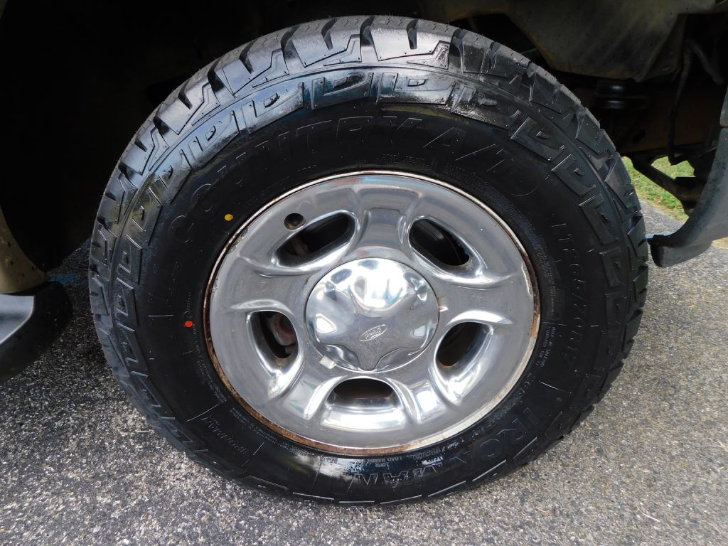 2001 Ford F-150 Image 32