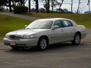 Image for 2005 Lincoln Town Car Signature Limited ID: 6752825