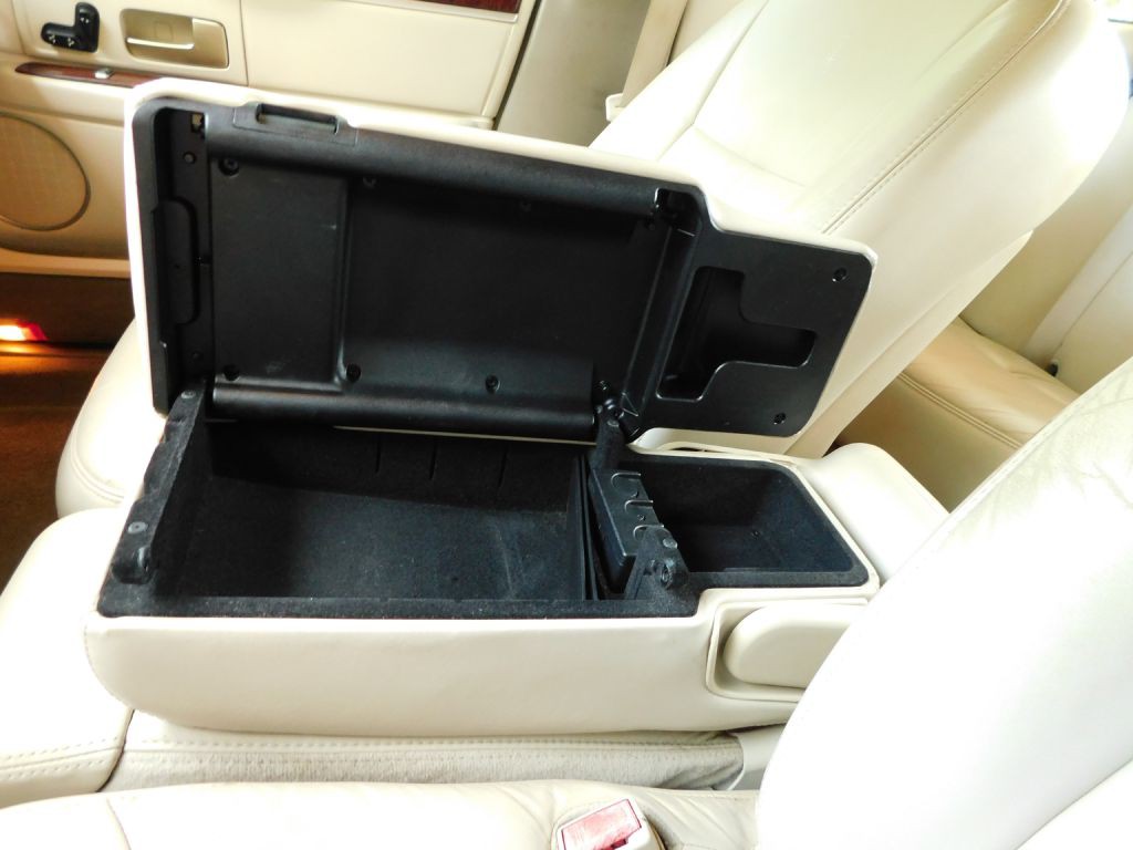 2005 Lincoln Town Car Image 16