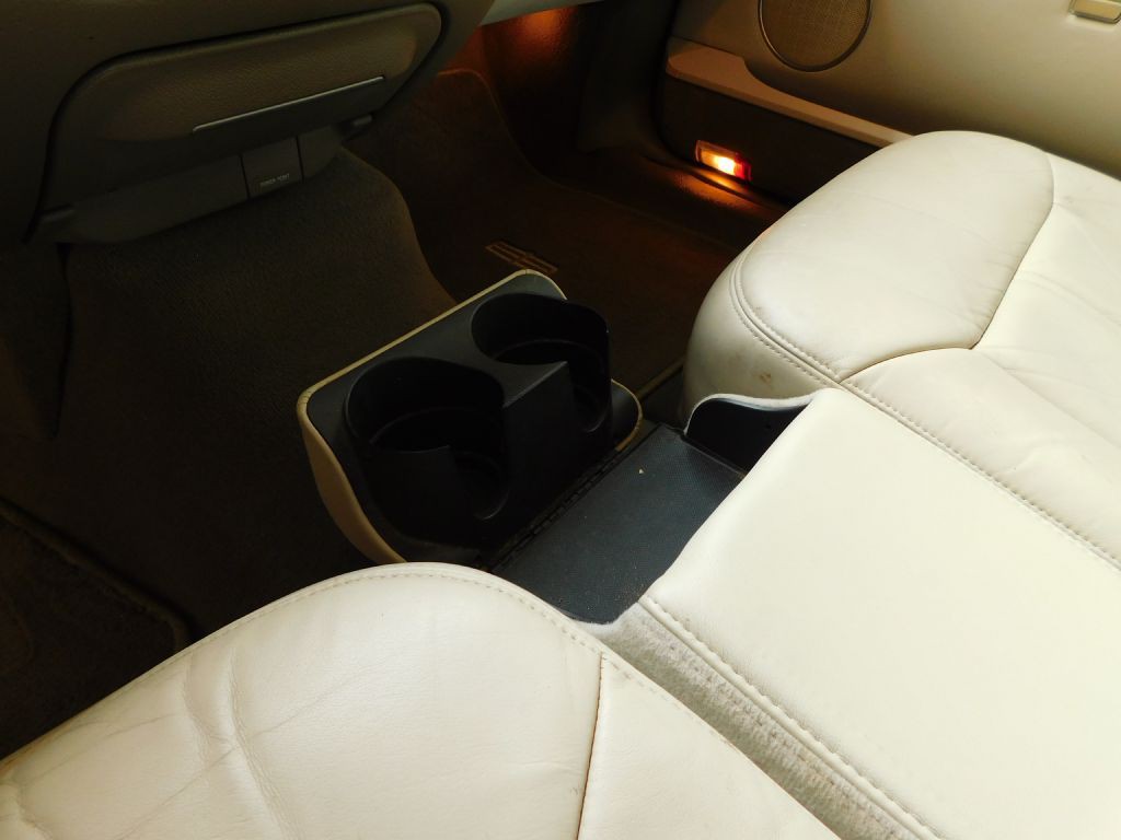 2005 Lincoln Town Car Image 19