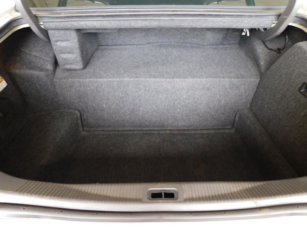 2005 Lincoln Town Car Image 27