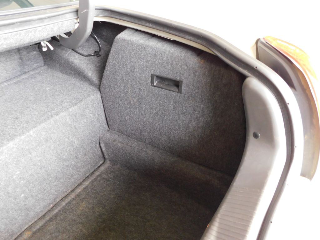 2005 Lincoln Town Car Image 29