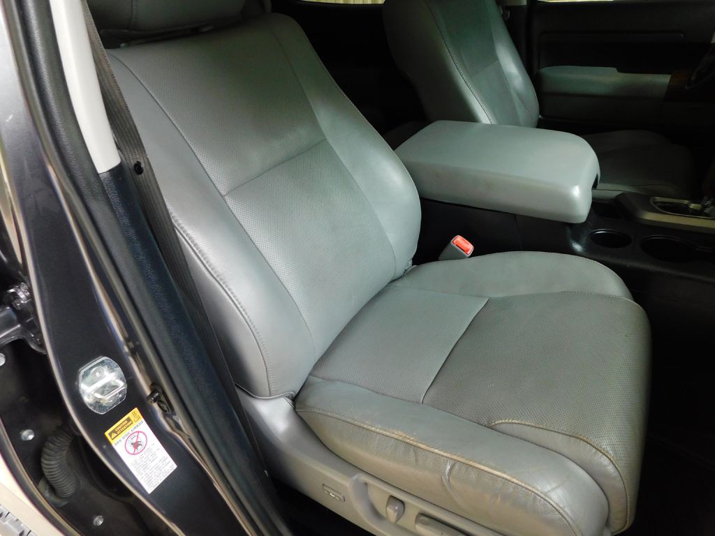 2012 Toyota Tundra Image 32