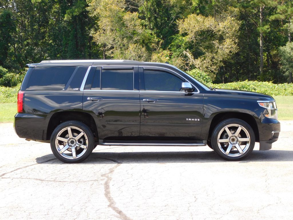 2016 Chevrolet Tahoe Image 3