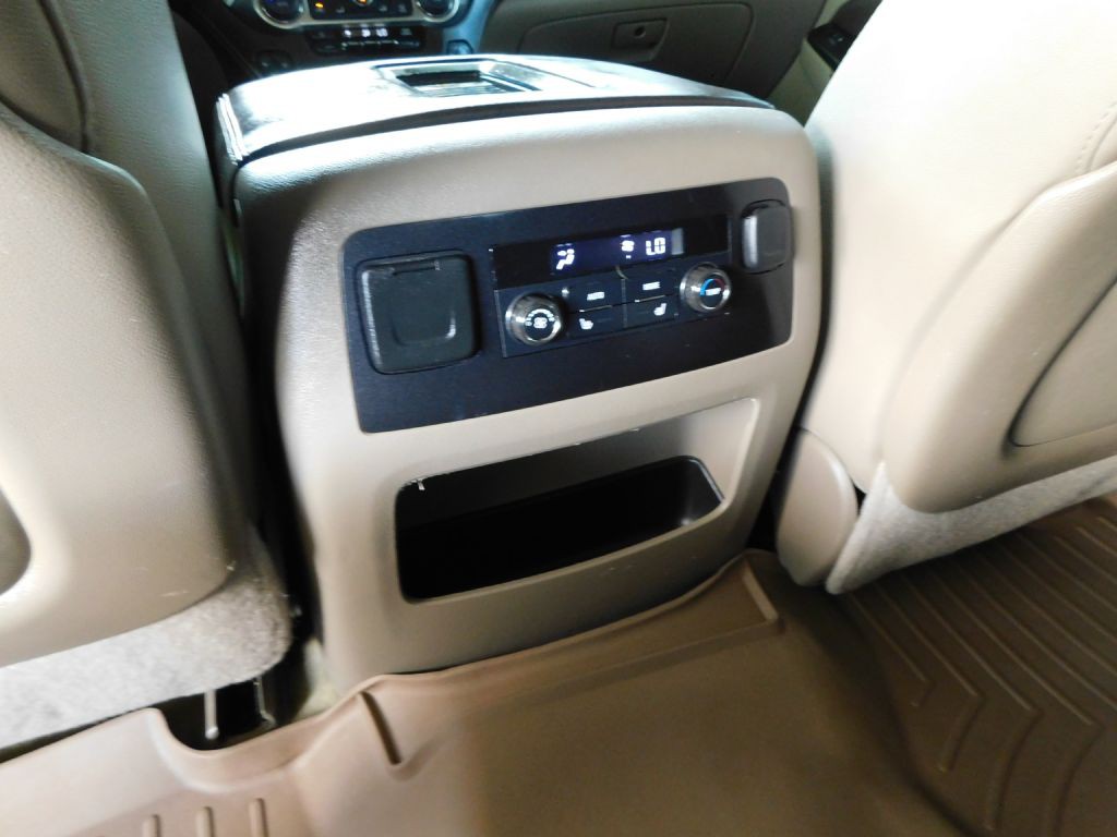 2016 Chevrolet Tahoe Image 26