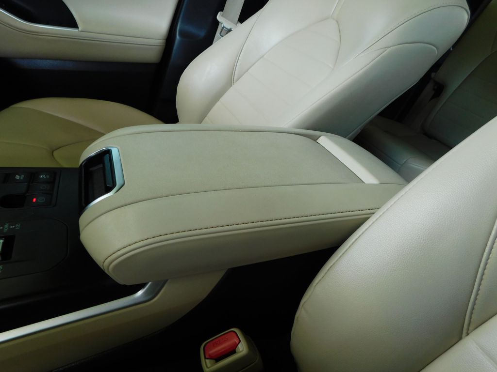 2023 Toyota Highlander Image 19
