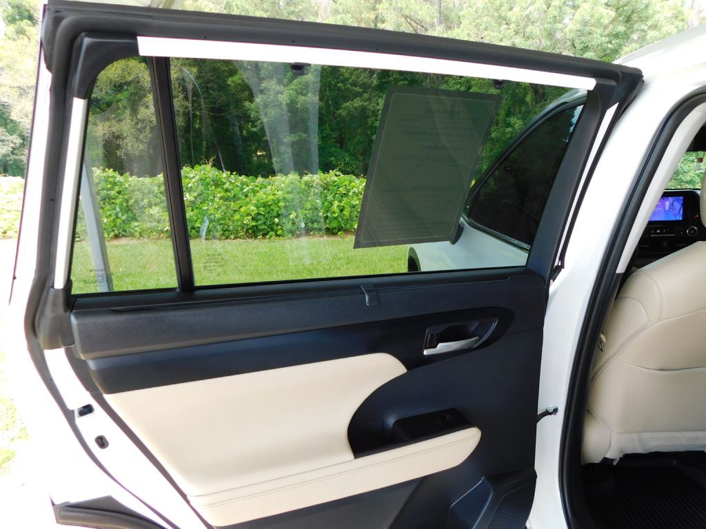 2023 Toyota Highlander Image 28