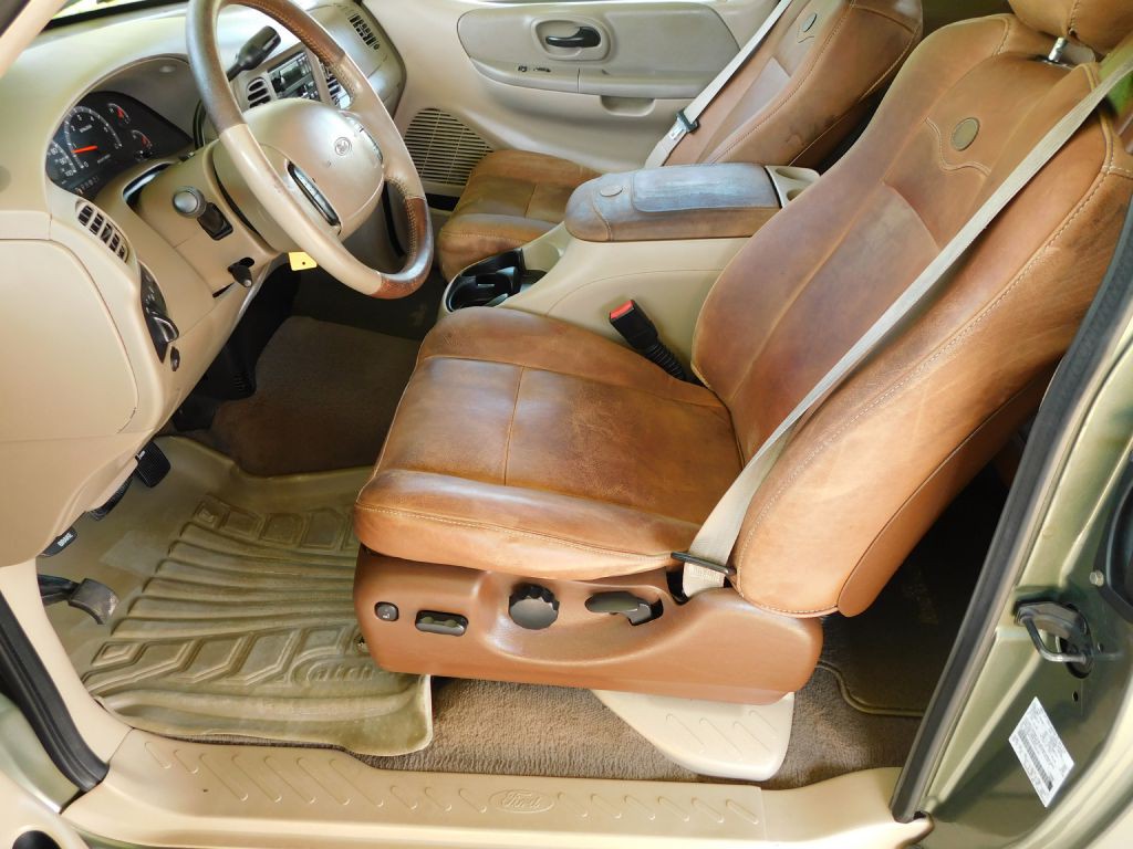 2002 Ford F-150 Image 8