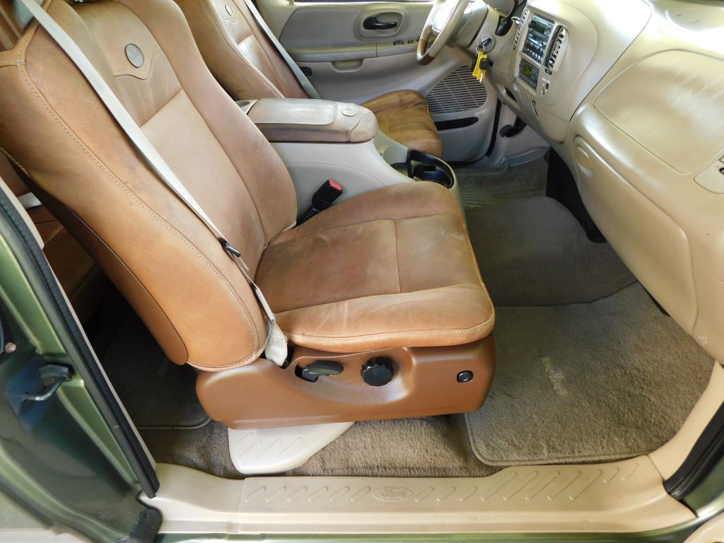 2002 Ford F-150 Image 25