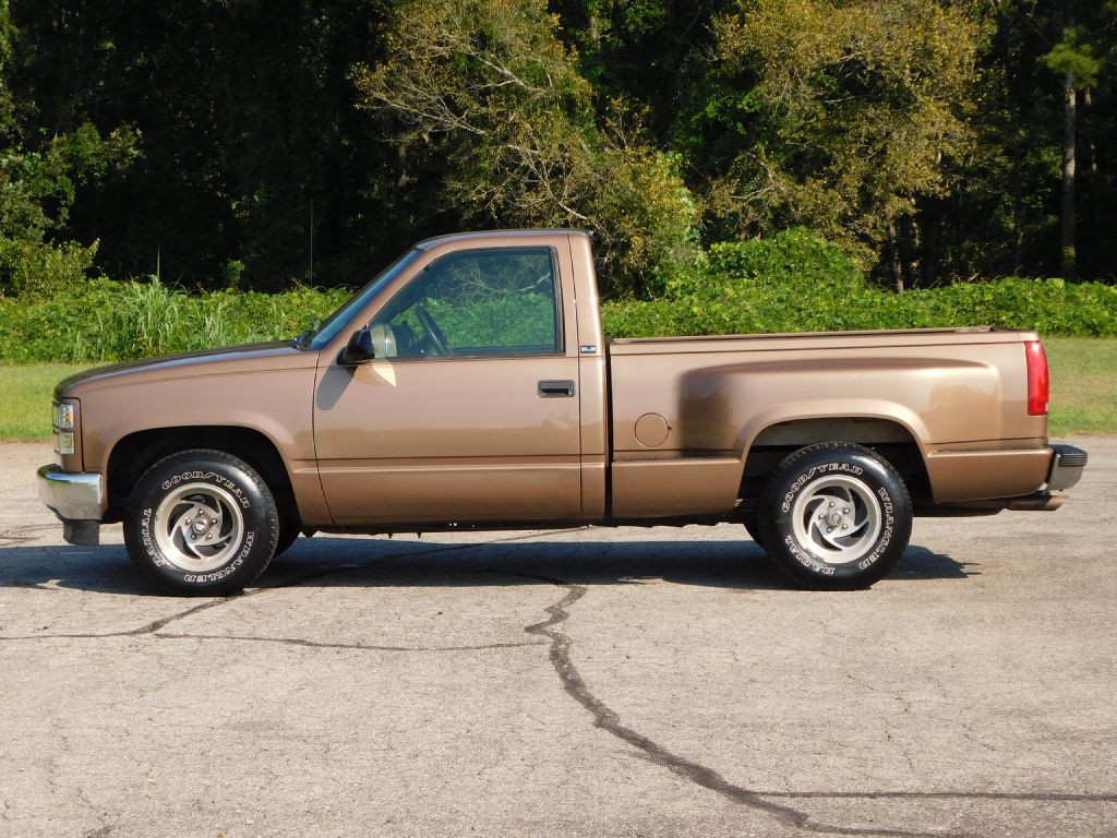 1995 GMC Sierra Image 4