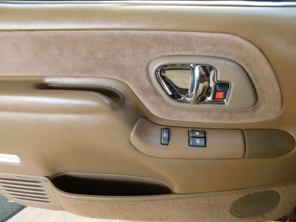 1995 GMC Sierra Image 13