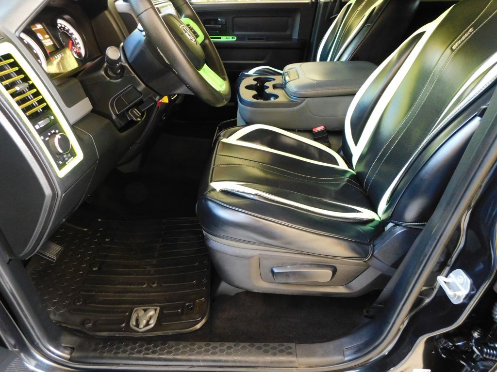 2015 RAM 1500 Image 7