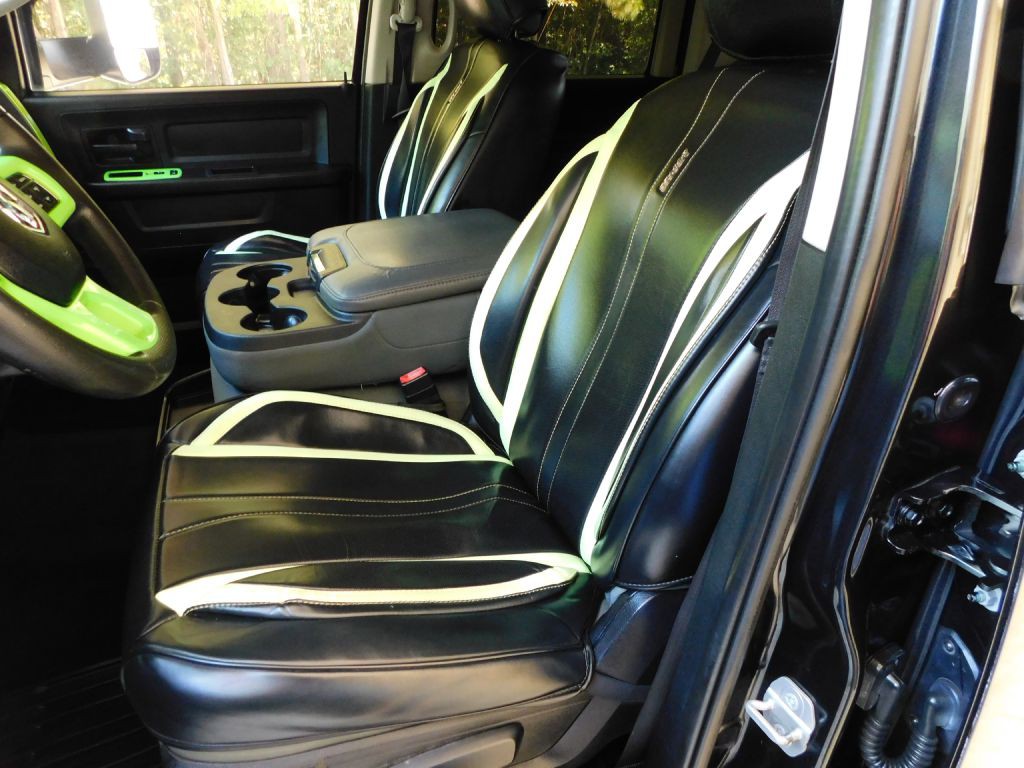 2015 RAM 1500 Image 8