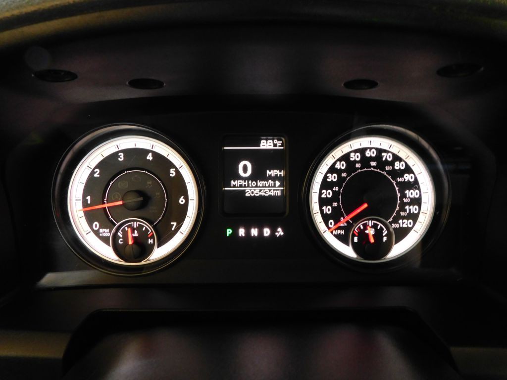 2015 RAM 1500 Image 9