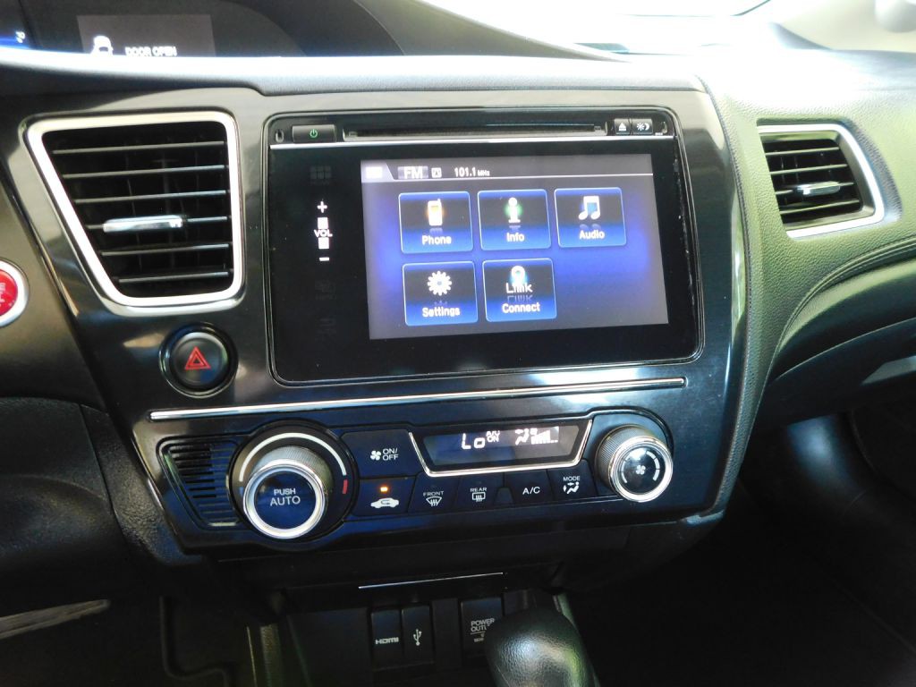 2015 Honda Civic Image 13