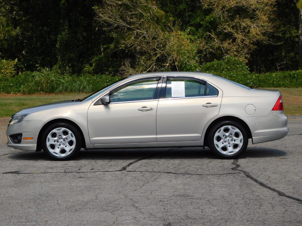 2010 Ford Fusion Image 4