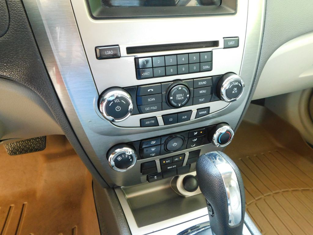 2010 Ford Fusion Image 14