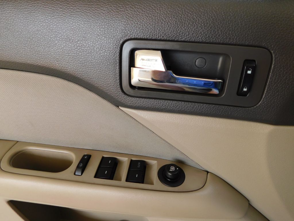 2010 Ford Fusion Image 22