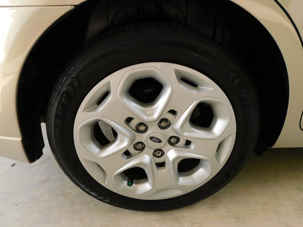 2010 Ford Fusion Image 34