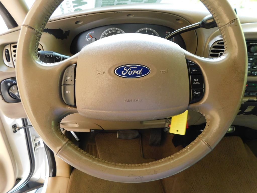 2003 Ford F-150 Image 12