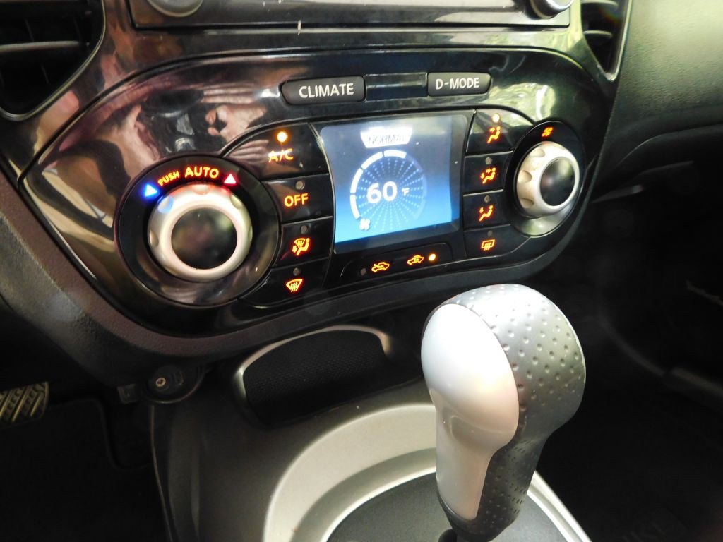2015 Nissan Juke Image 16
