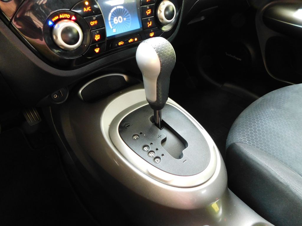 2015 Nissan Juke Image 17